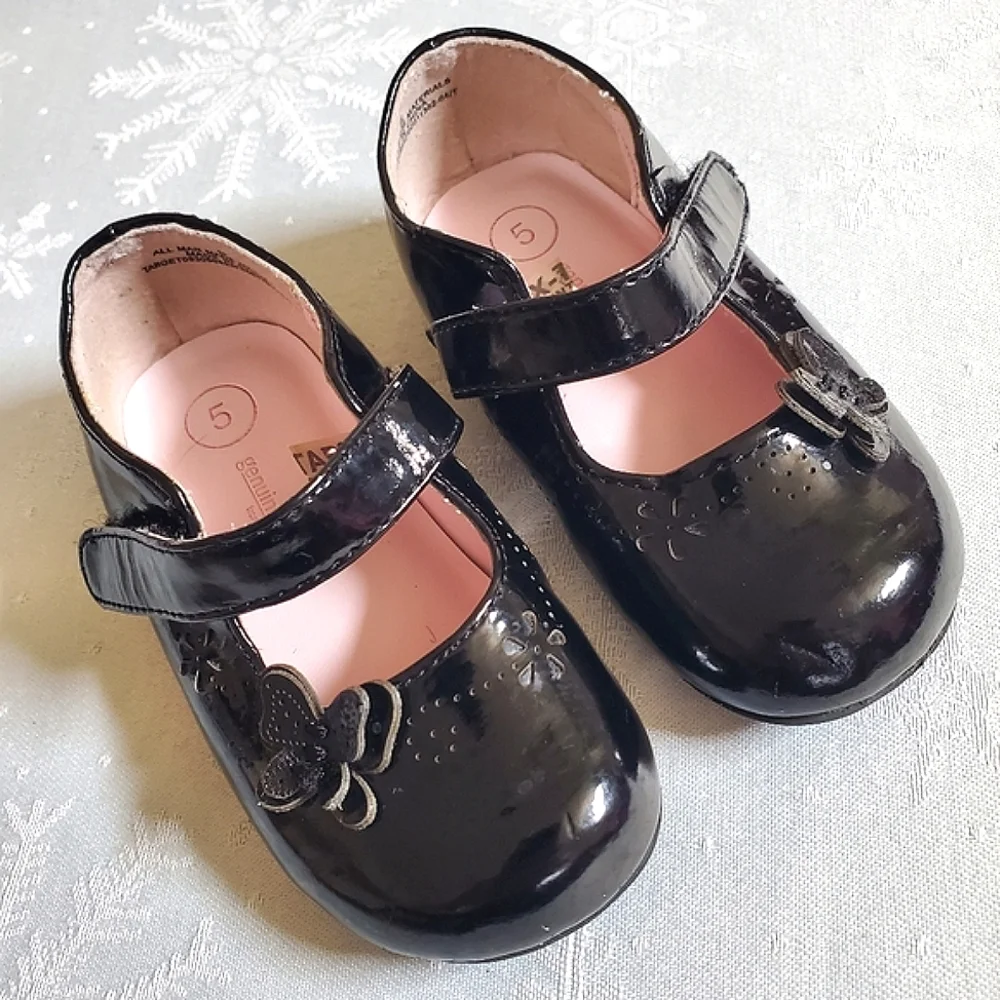 OshKosh Genuine Kids Black Hook Loop Closure Shoes Baby Girl Size 5 - Picture 1 of 11
